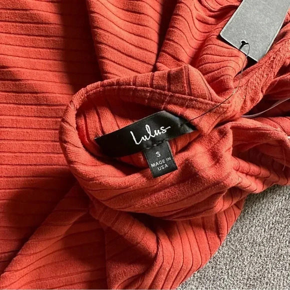 Lulu’s Got The Groove Ribbed Halter Mini Dress Small NWT - Picture 5 of 7